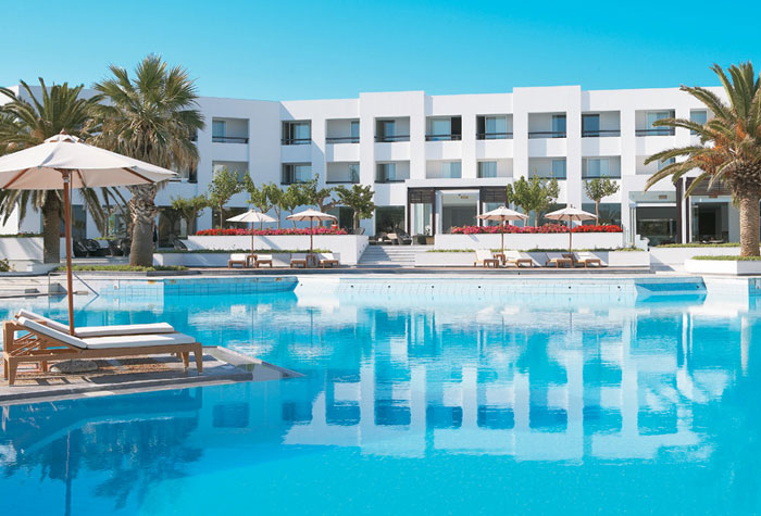 Pool-and-beaches-nearby-Villa-Oliva-in-crete